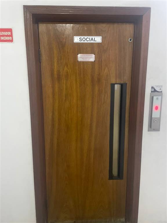 CO0009 - Apto 01 Dorm - Boqueirão
